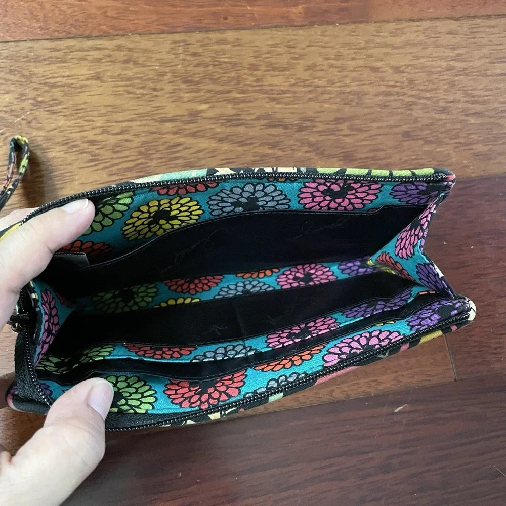 Vera Bradley Disney Parks Mickey's Magical Blooms Minnie Wallet Retired Rare B28 - Picture 4 of 12